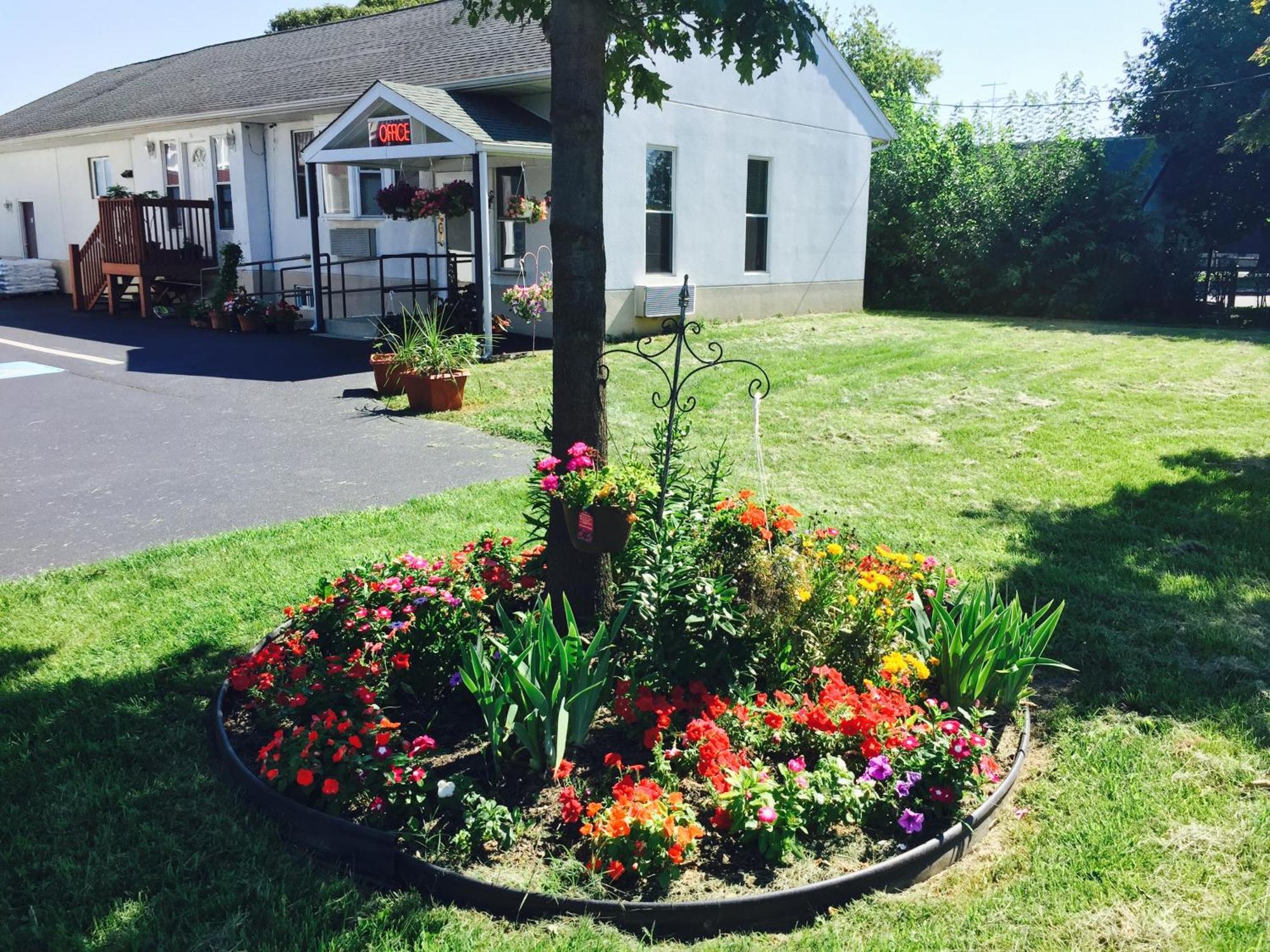 Scottish Inns Ronks Exterior photo